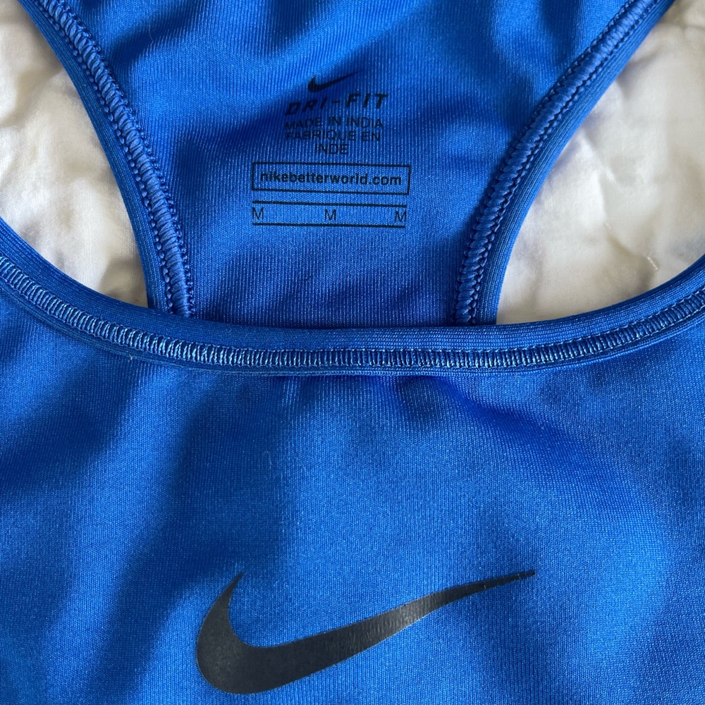 Nike sports bra size M!